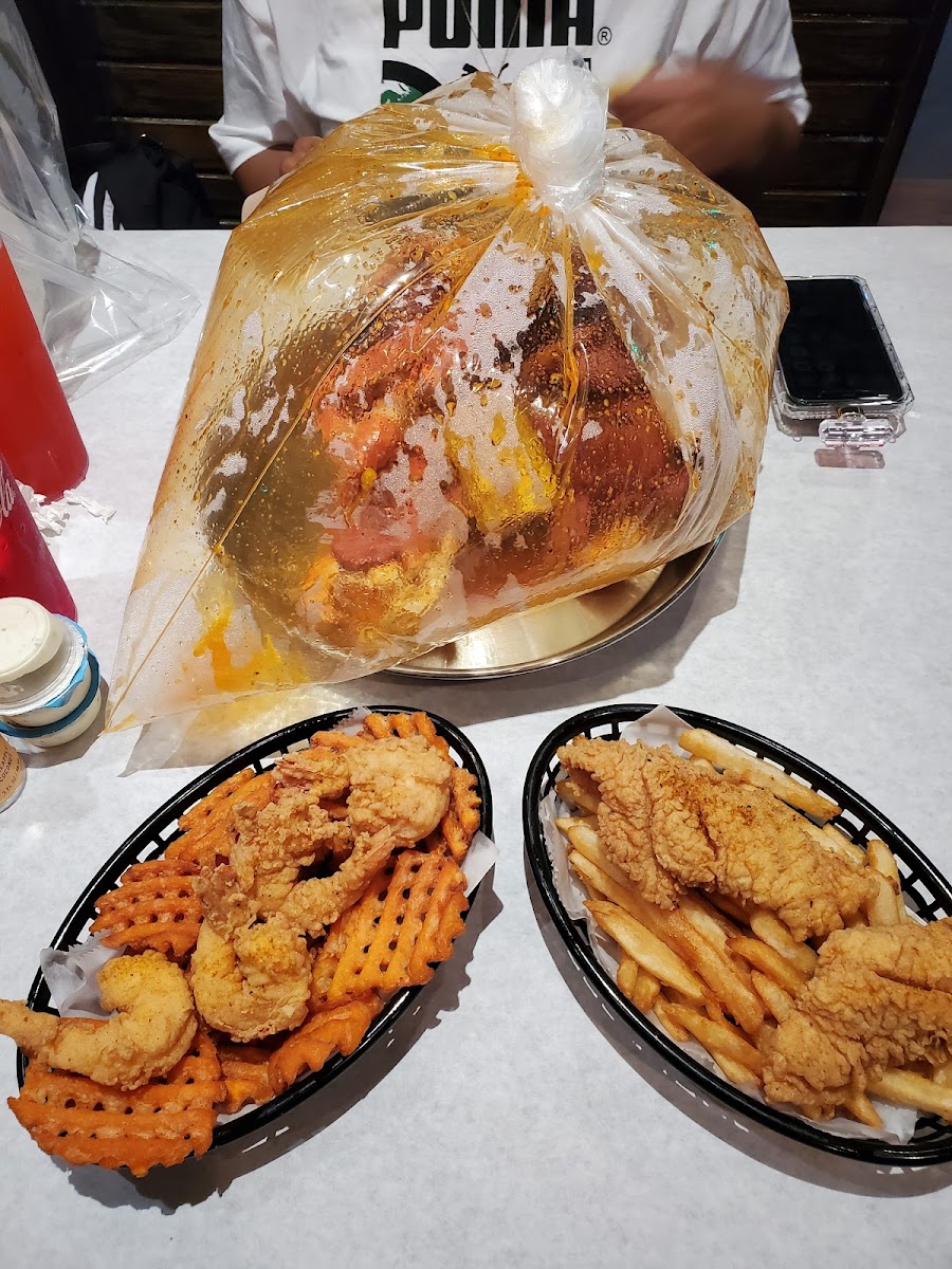 Crab Du Jour Uncc Cajun Seafood & Bar-7